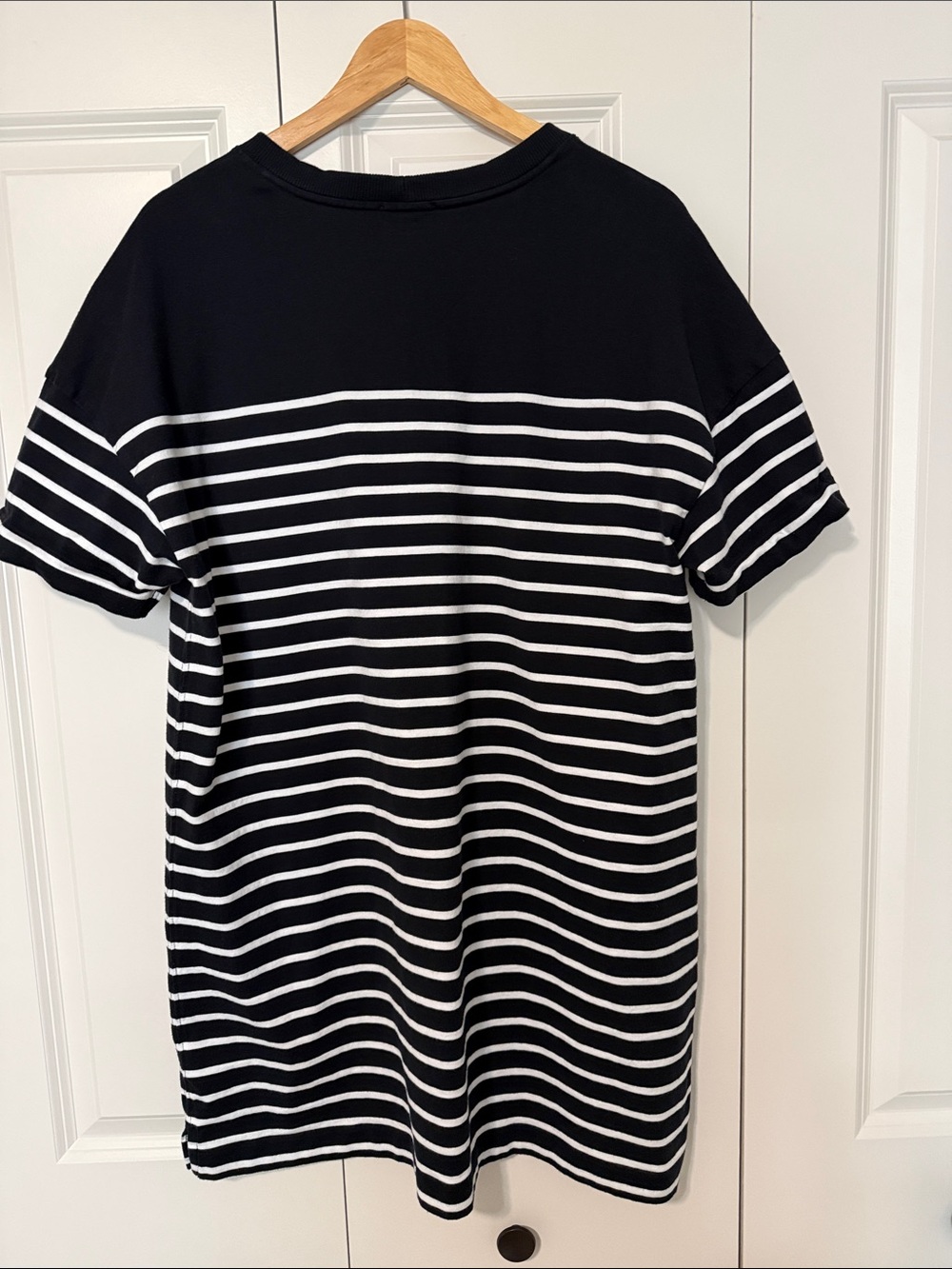 Evereve Black & White Horizontal Stripe Mini Dress - Picture 2 of 2
